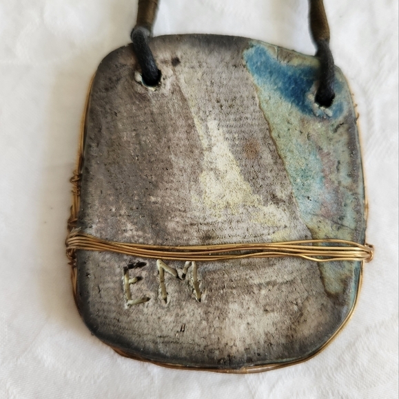 Vintage handmade pottery necklace - Picture 6 of 8